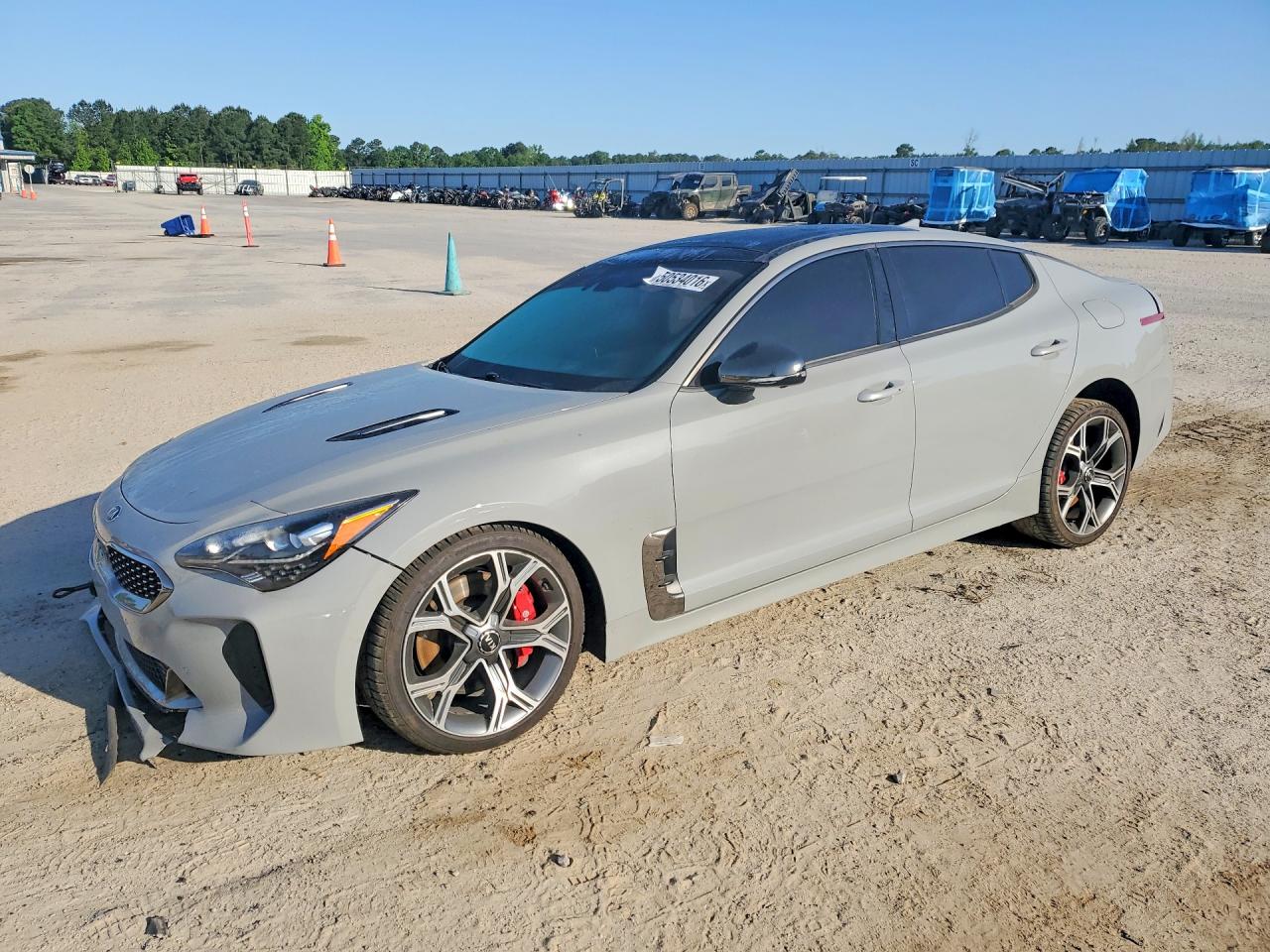 Salvage Kia Stinger Image
