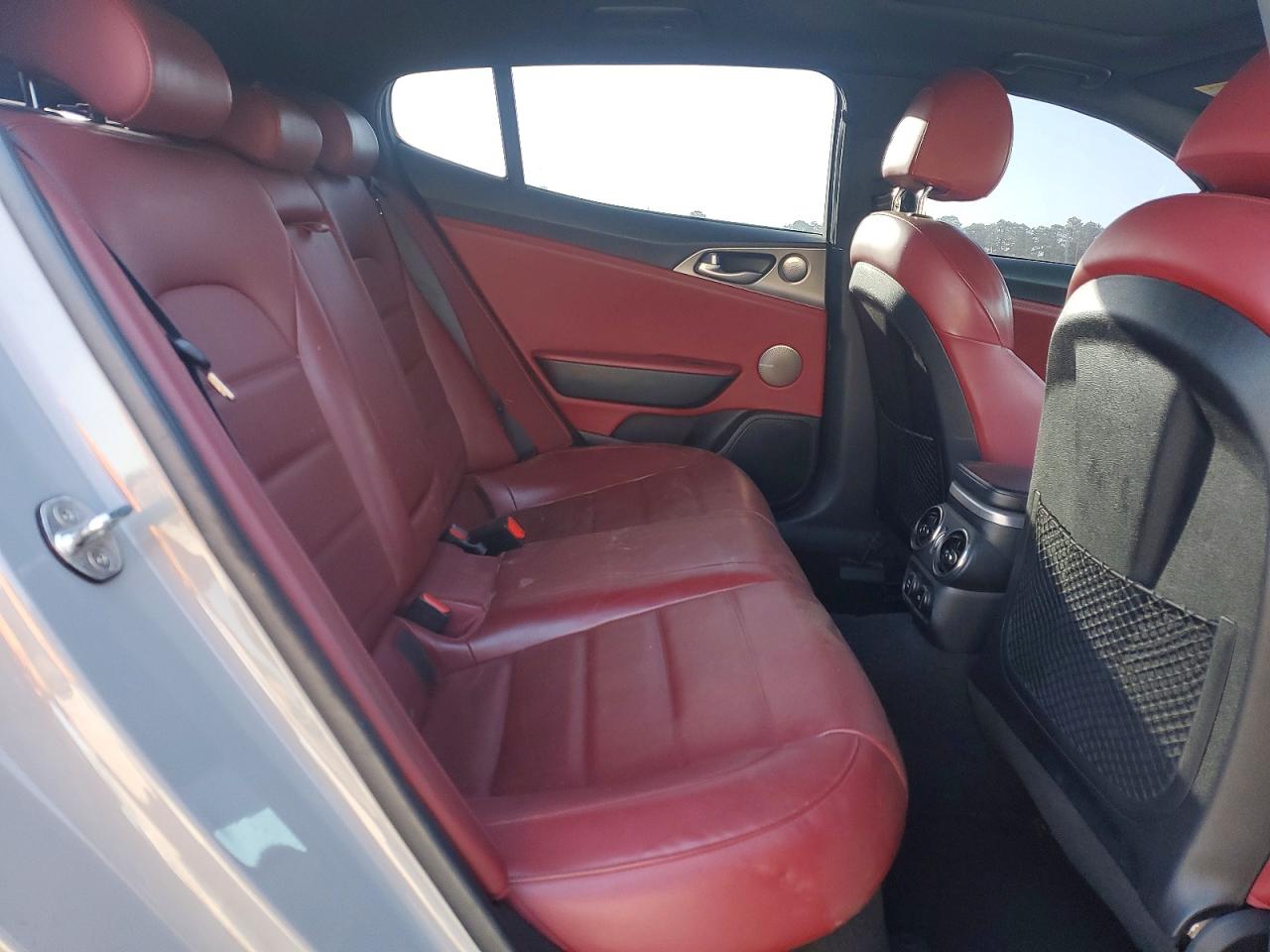 Kia Stinger Gt2