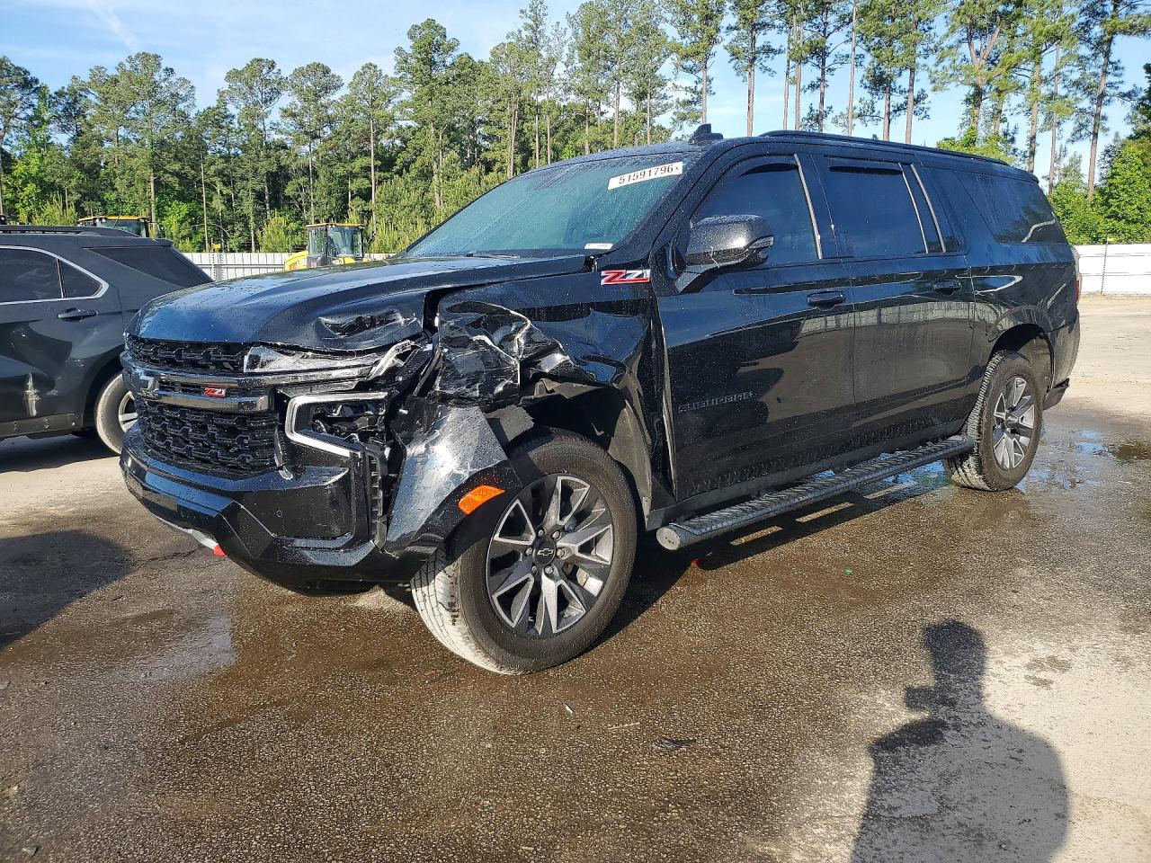 Salvage Chevrolet Suburban Image