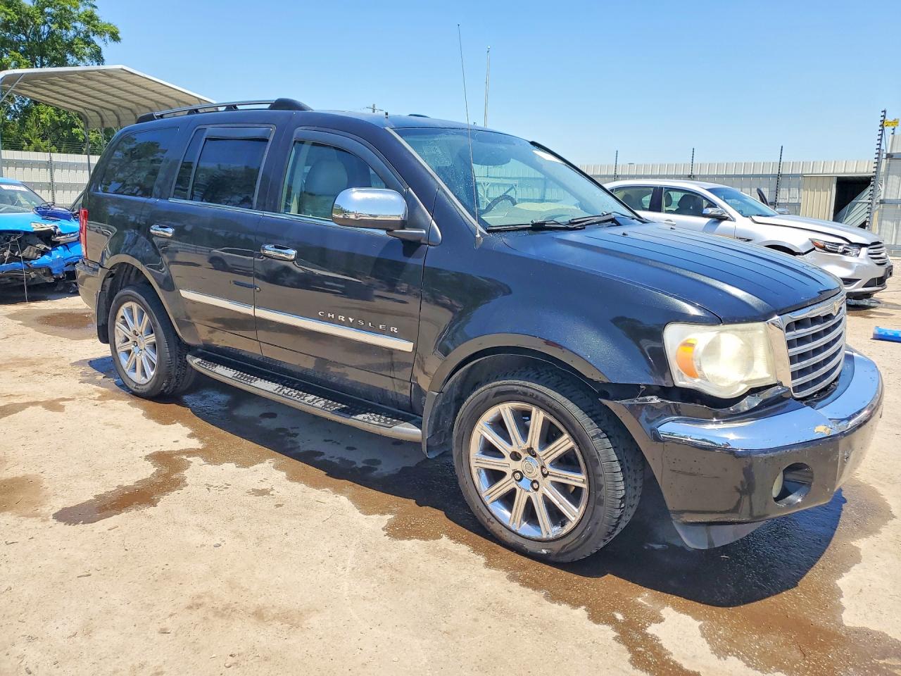 Chrysler Aspen Limited