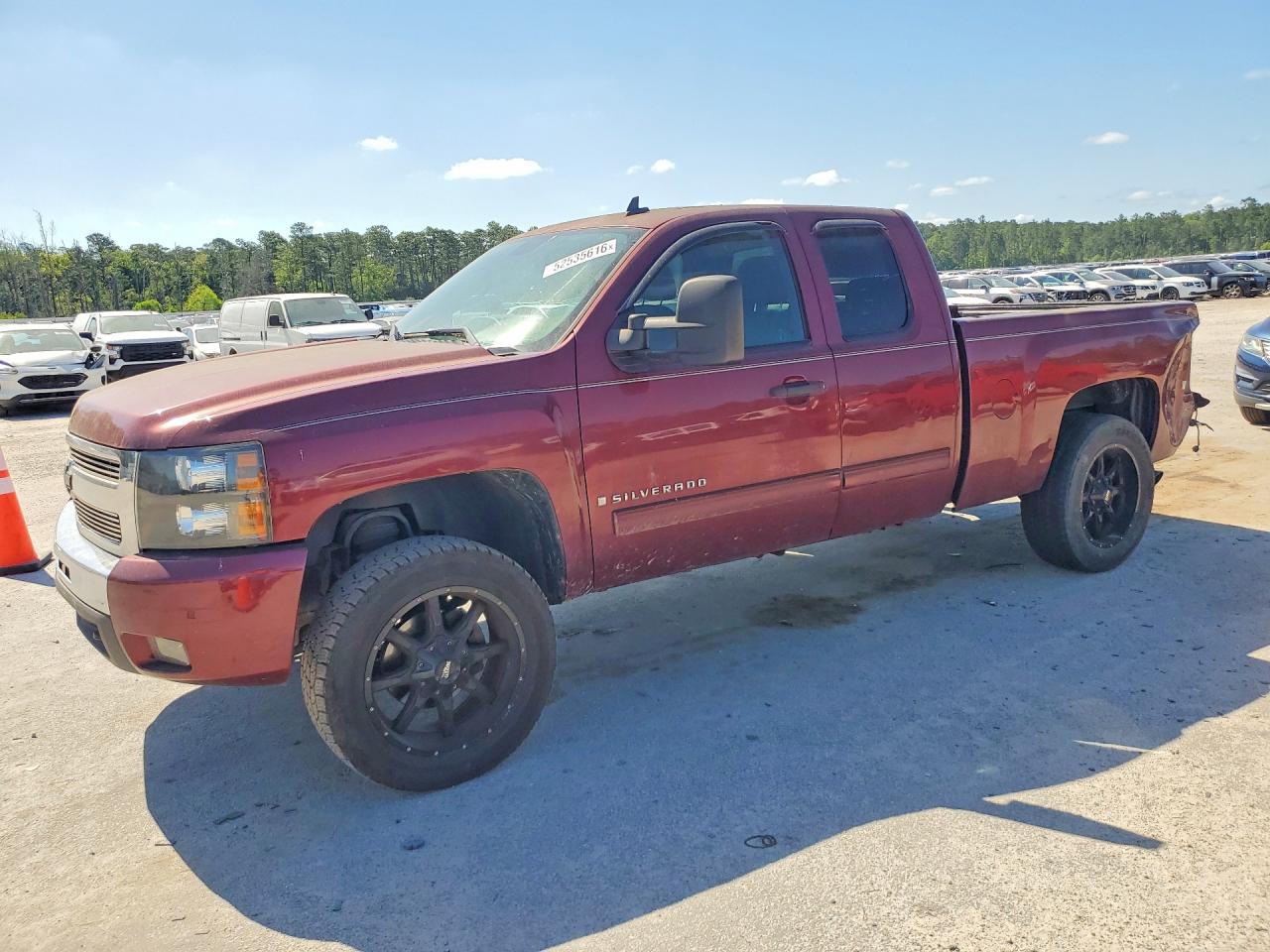 Salvage Chevrolet Silverado Image