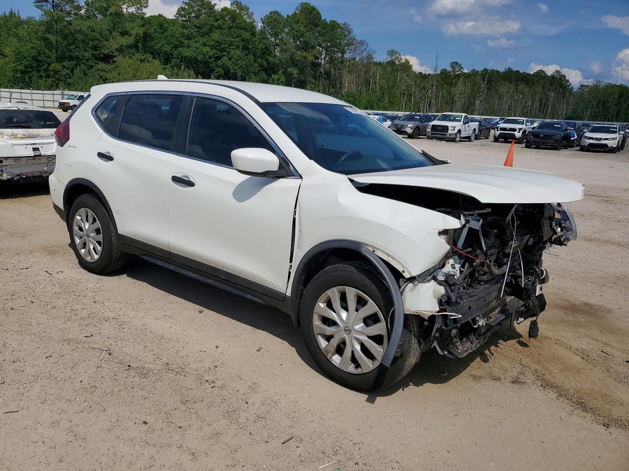 Nissan Rogue S