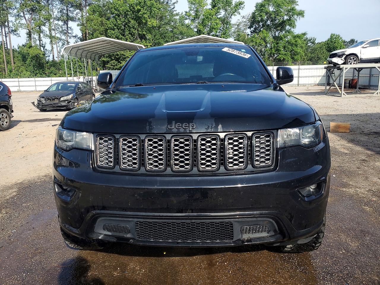 Jeep Grand Cherokee Laredo