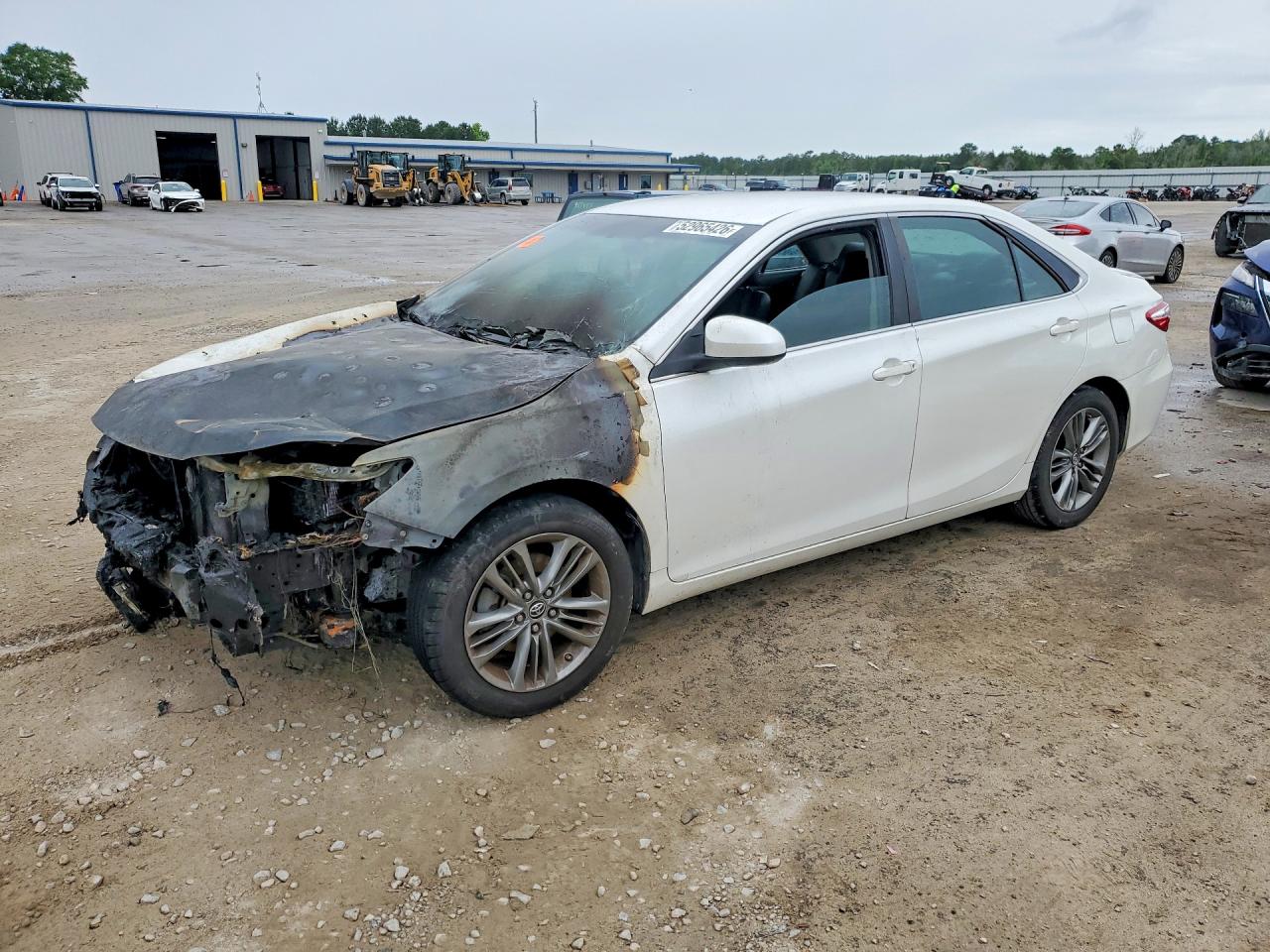 Salvage Toyota Camry Image