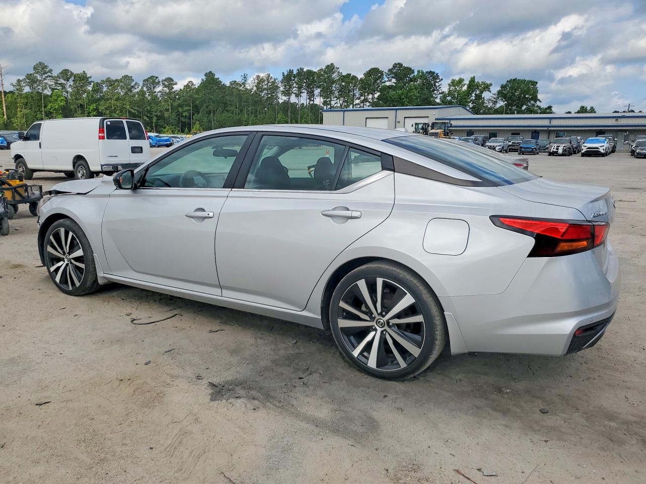 Nissan Altima Sr