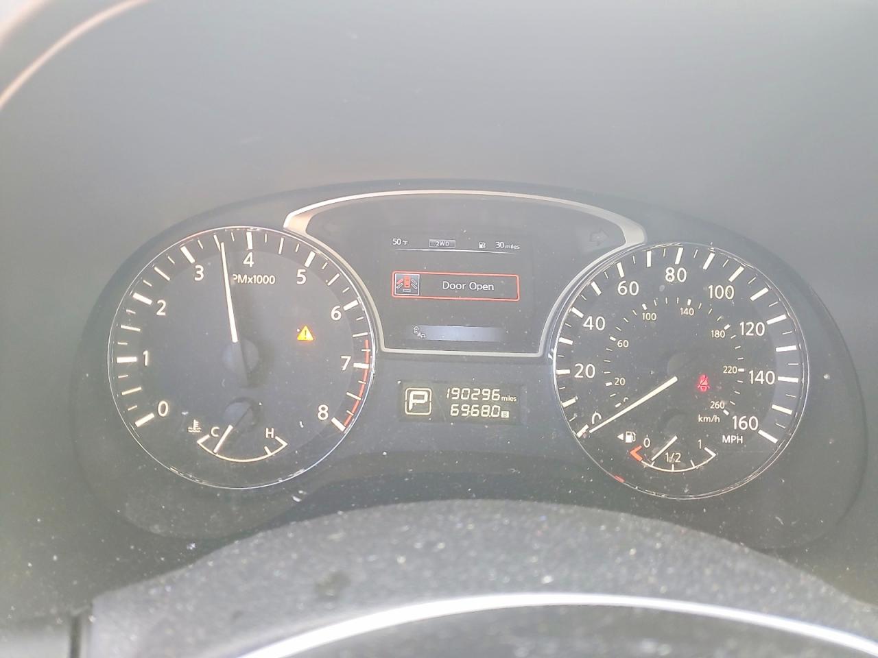 Nissan Pathfinder S