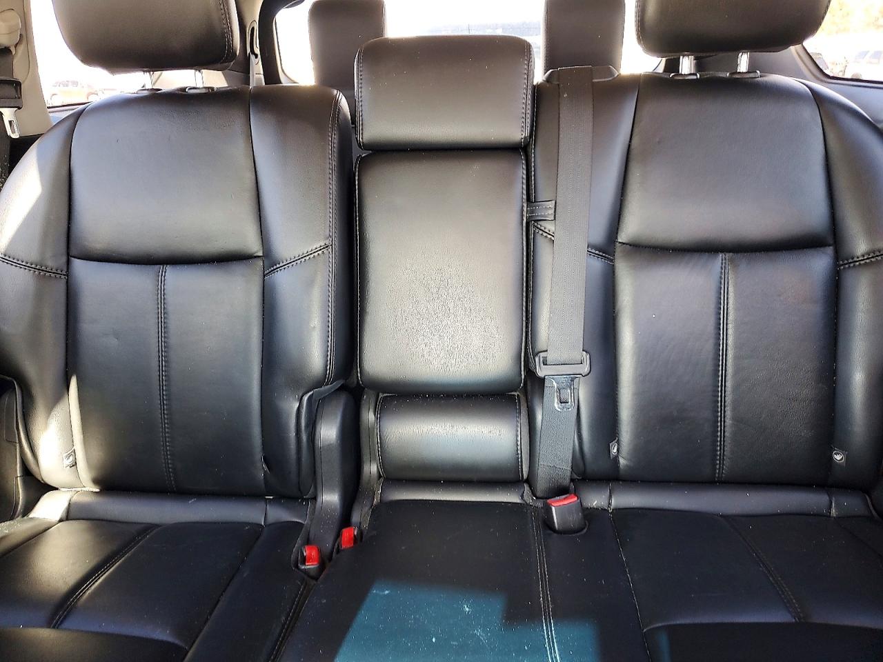 Nissan Pathfinder S