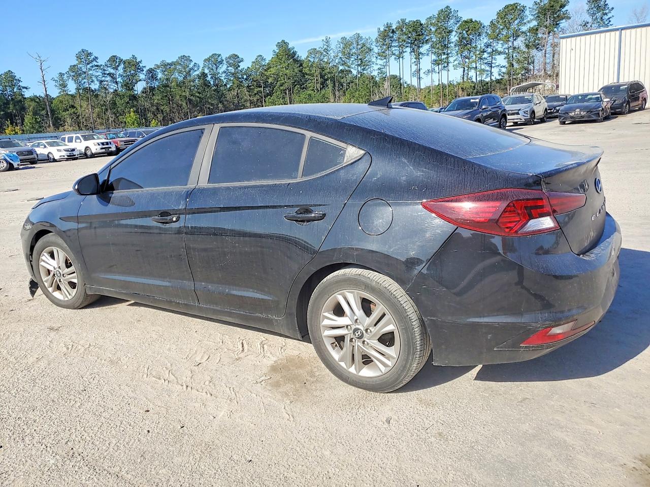 Hyundai ELANTRA Value Edition