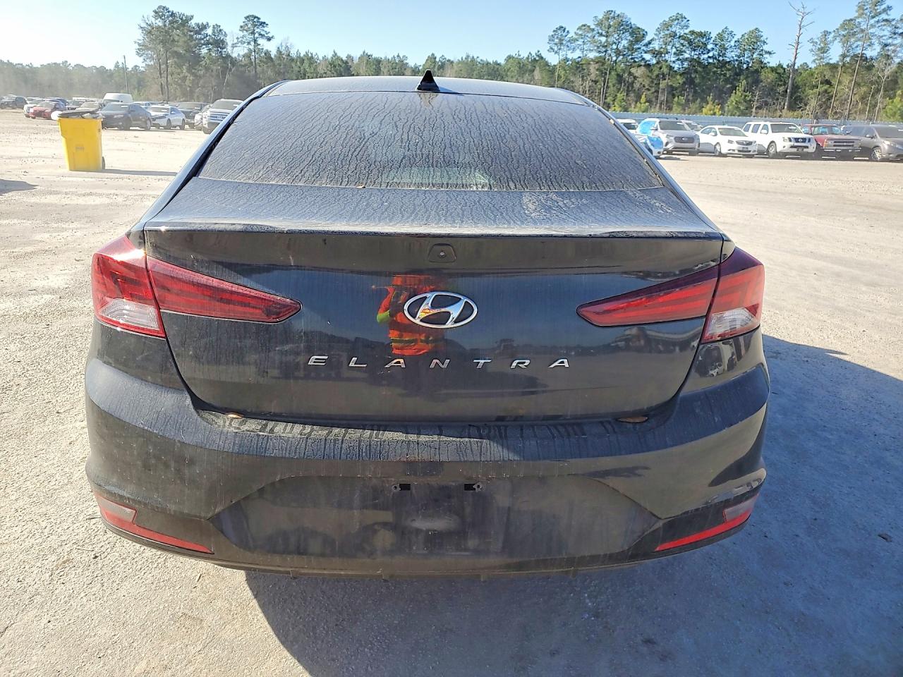 Hyundai ELANTRA Value Edition