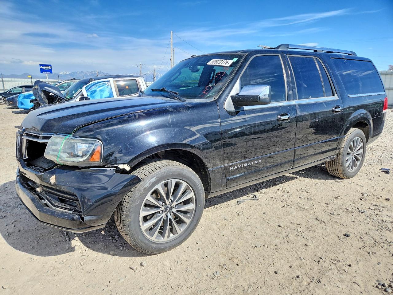 Salvage Lincoln Navigator Image