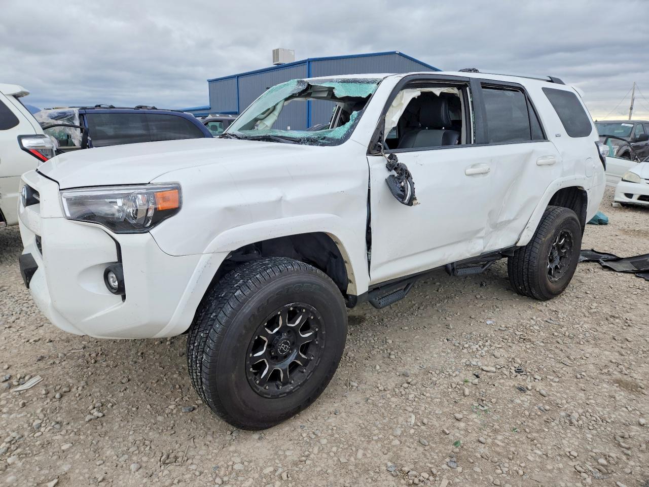 Salvage Toyota 4Runner Image