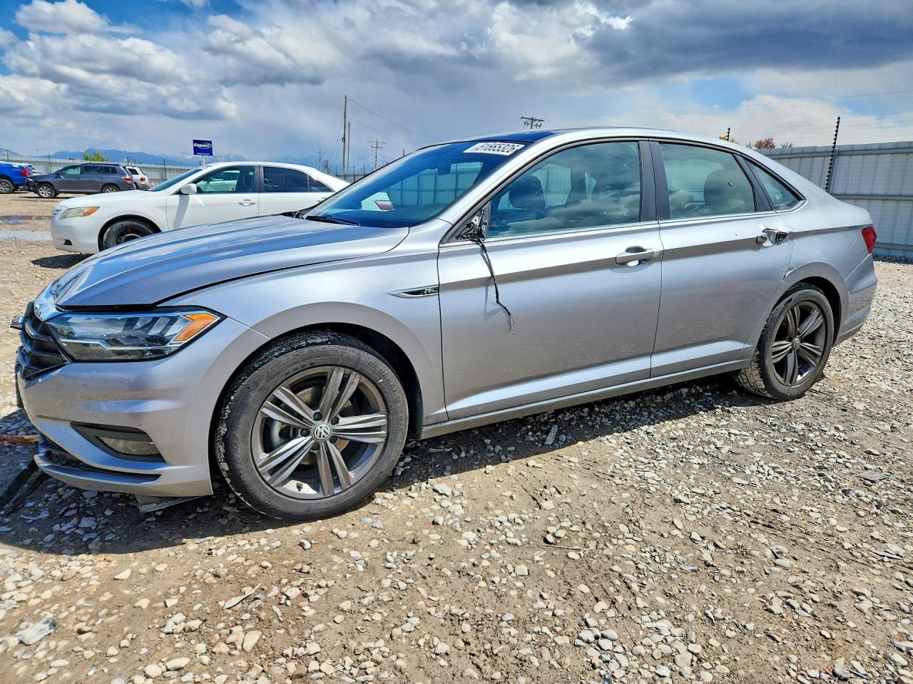 Salvage Volkswagen Jetta Image