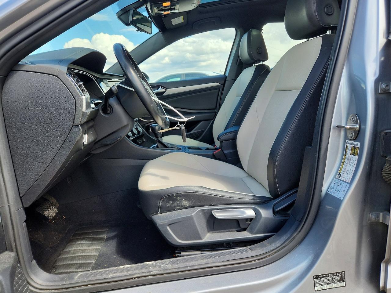 Volkswagen Jetta S