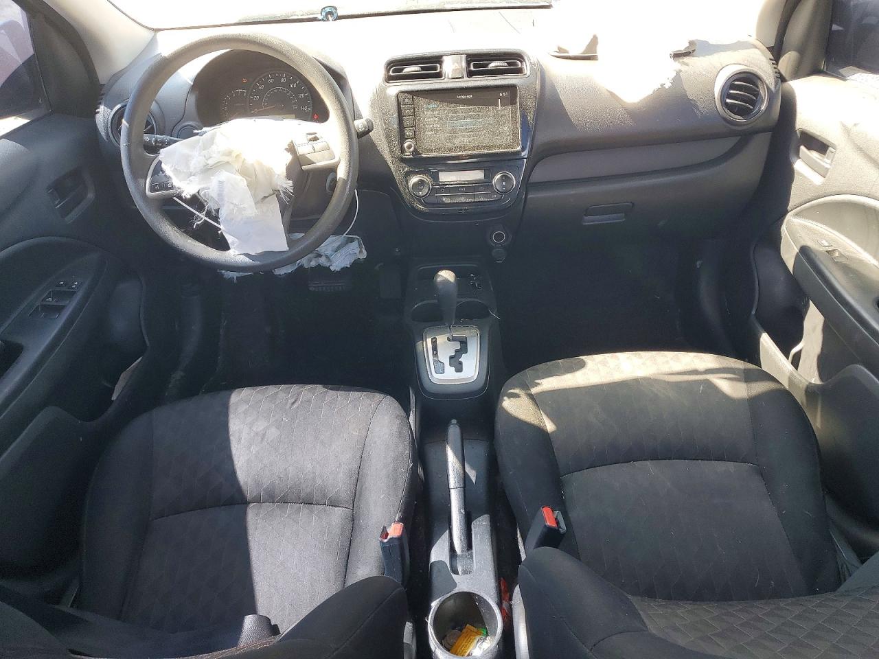 Mitsubishi Mirage Es
