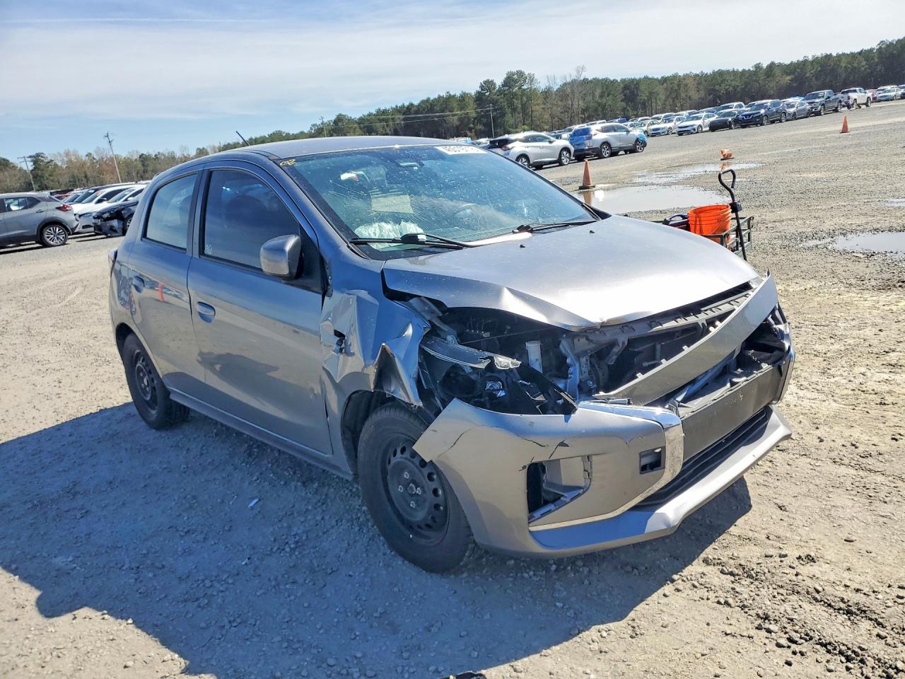 Mitsubishi Mirage Es