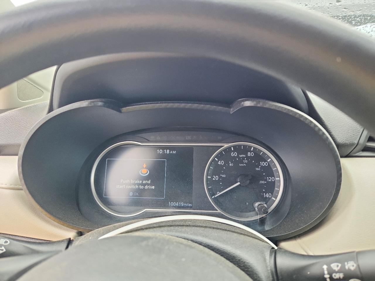 Nissan Versa Sv