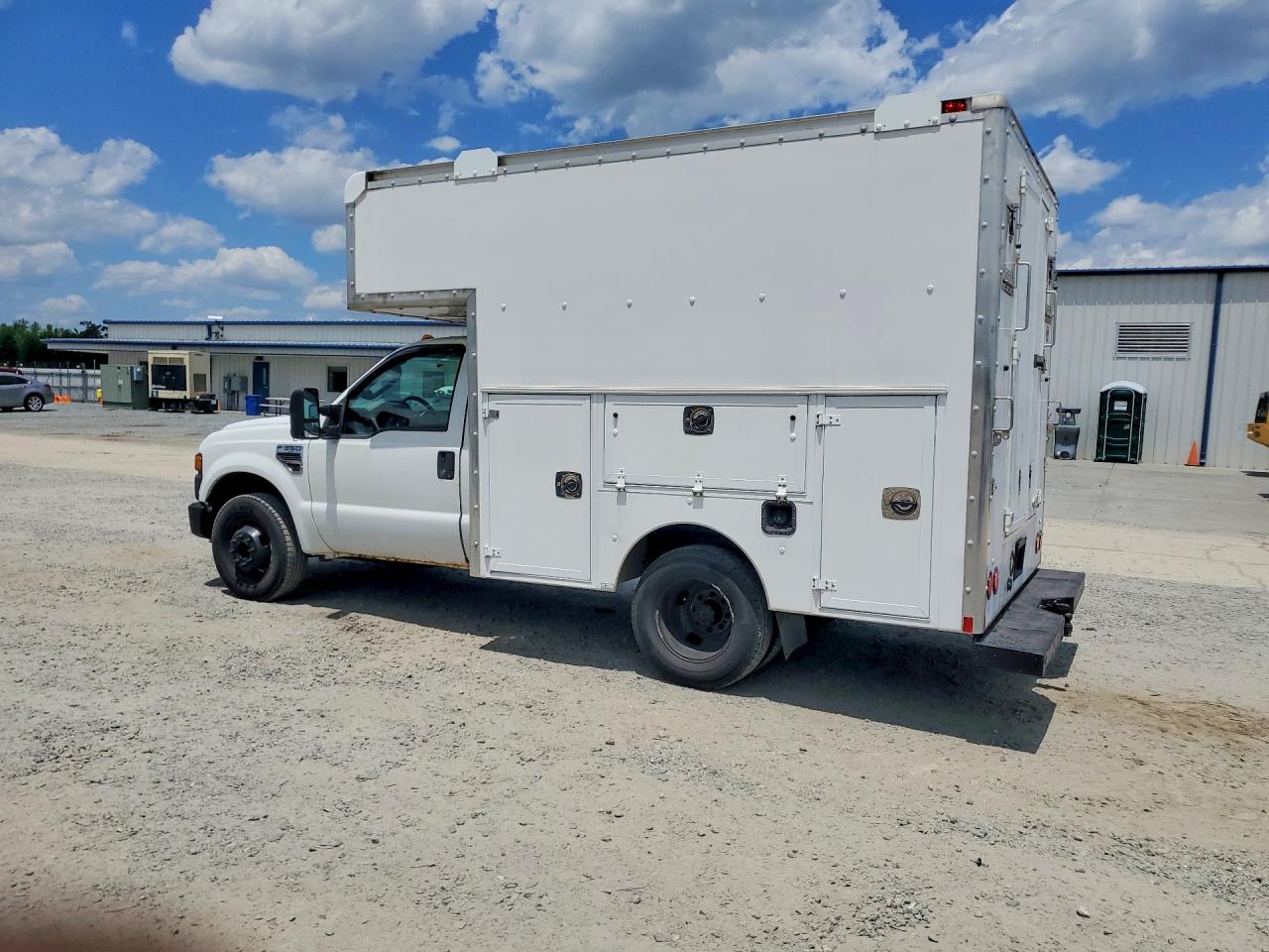 Ford F-350 Super Duty
