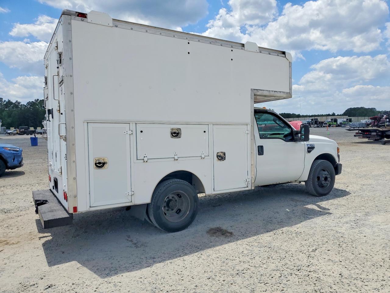 Ford F-350 Super Duty