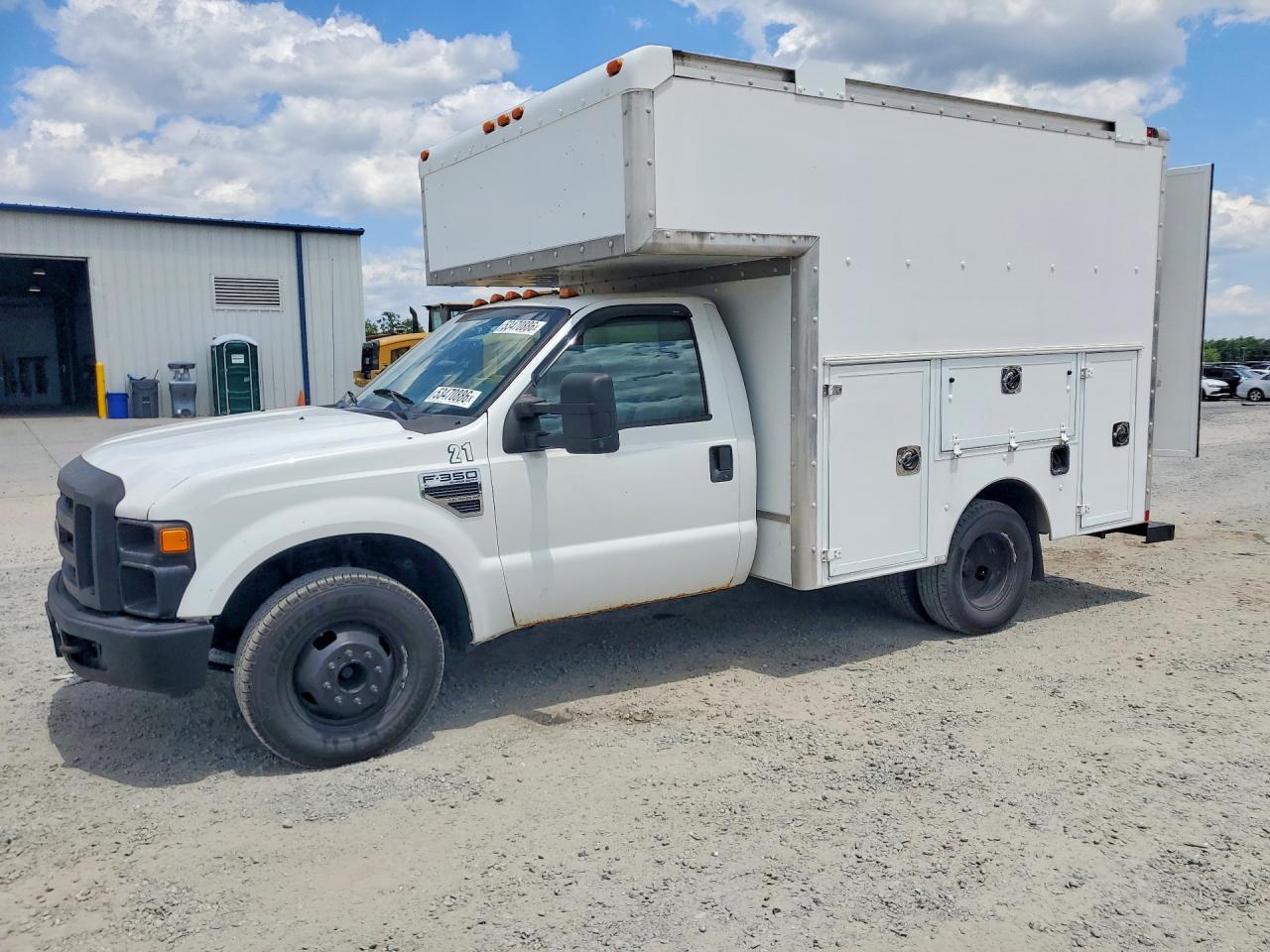 Salvage Ford F-350 Image