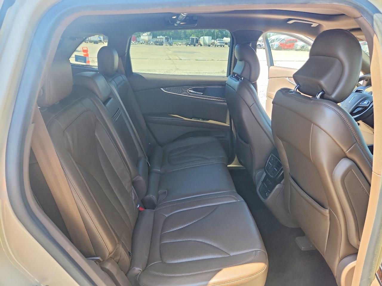 Lincoln MKX Reserve