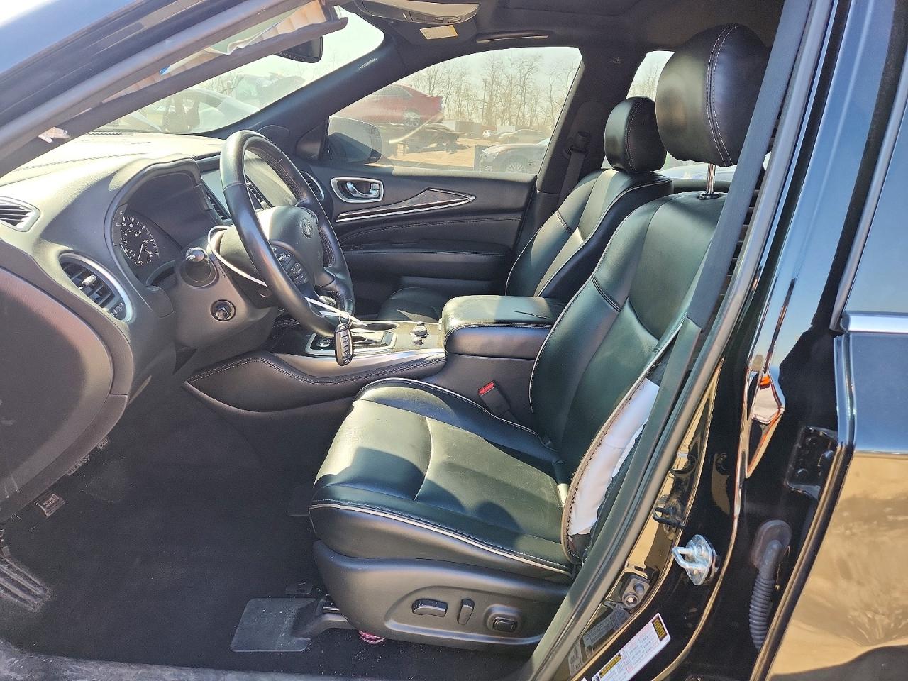 INFINITI Qx Luxe