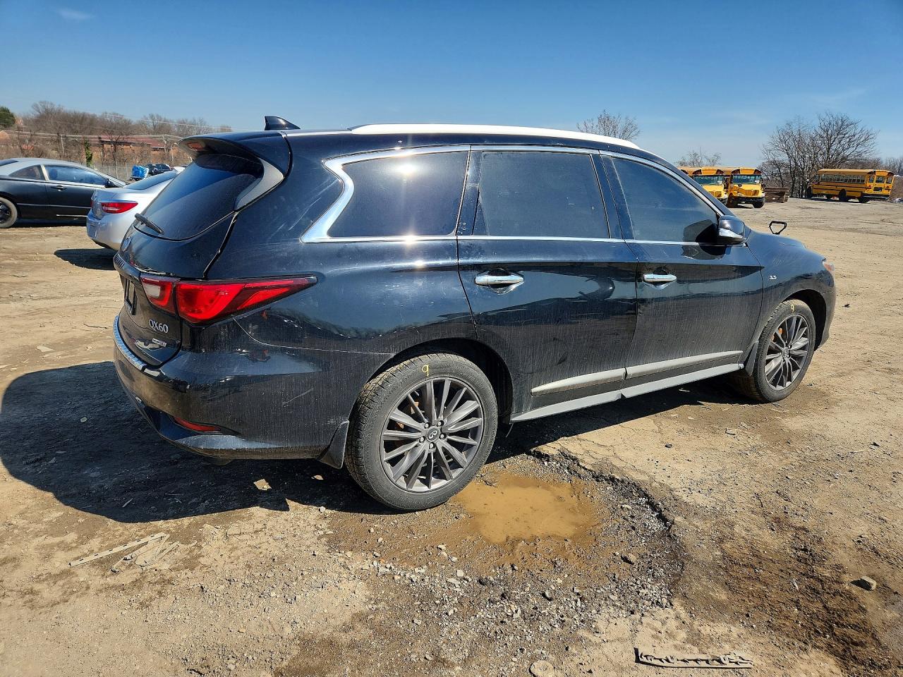 INFINITI Qx Luxe