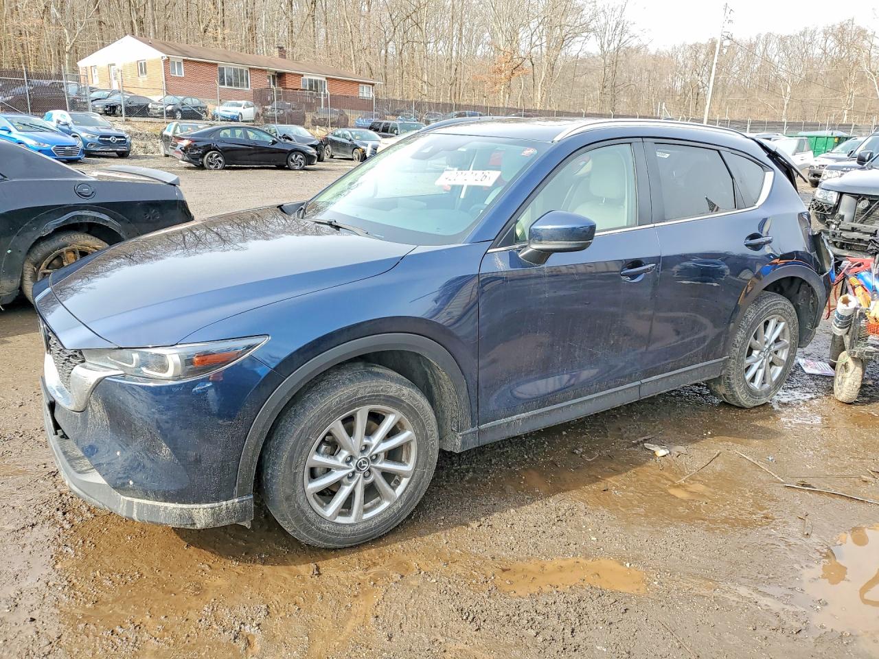 Salvage Mazda Cx Image