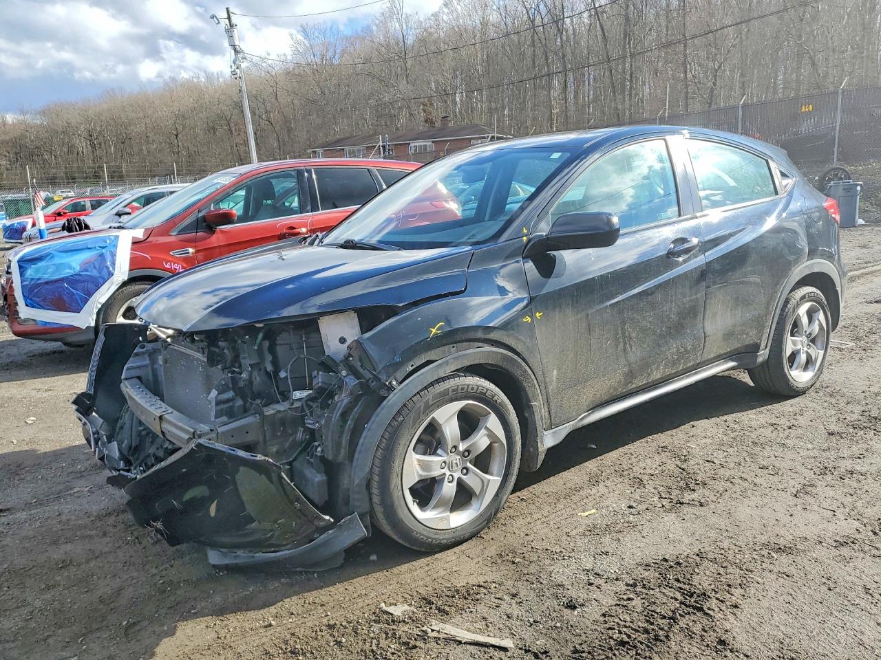 Salvage Honda HR-V Image