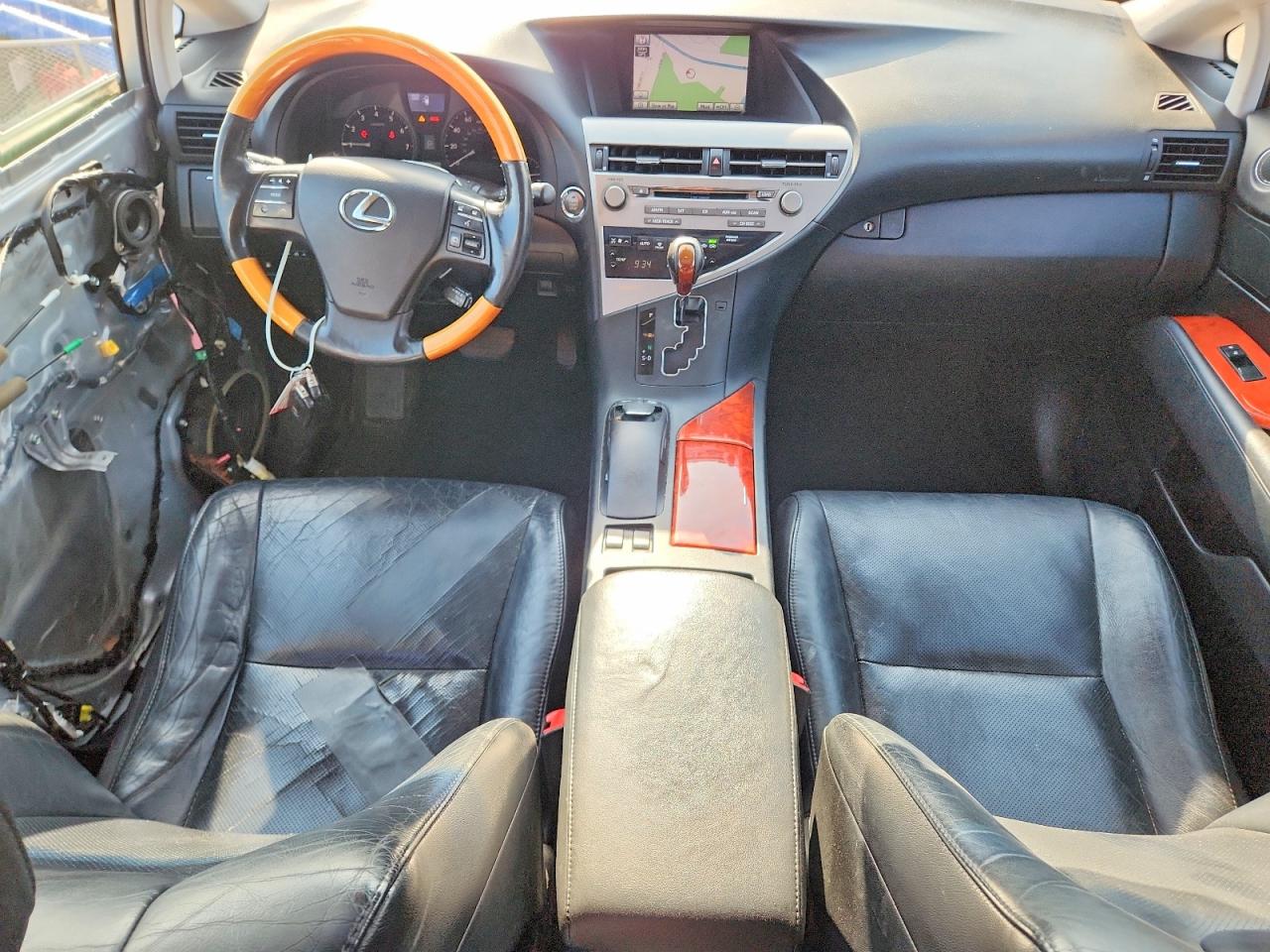 Lexus RX Base