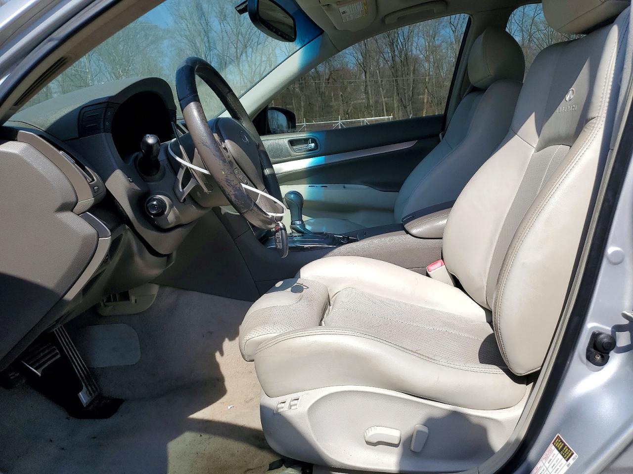 INFINITI G37 X