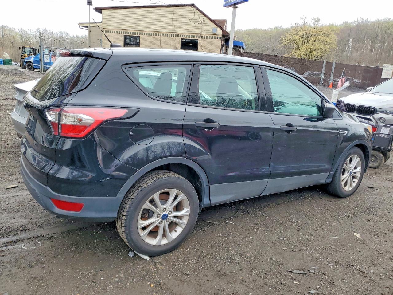 Ford Escape S