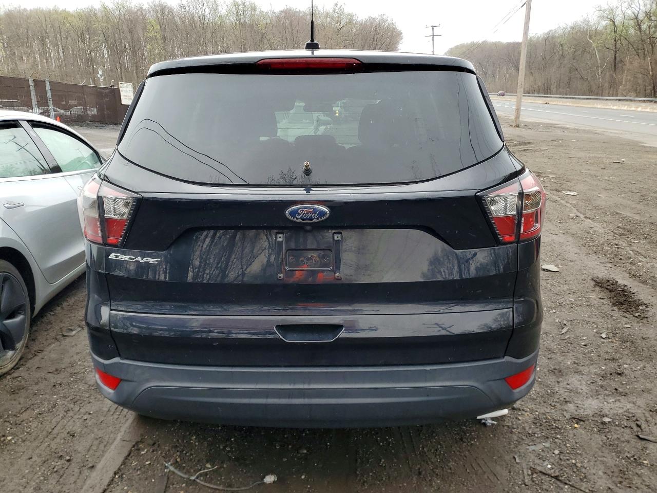Ford Escape S