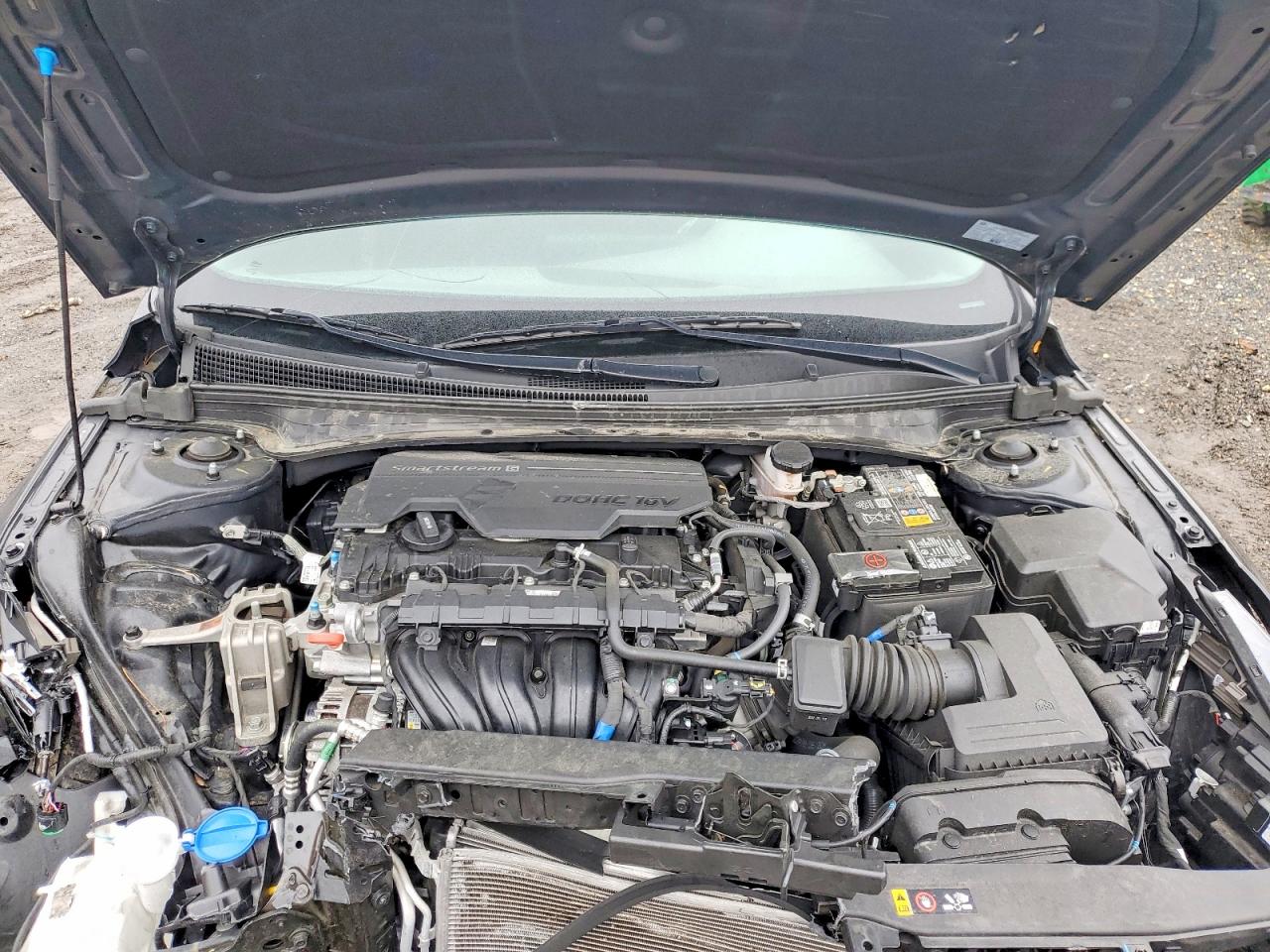 Hyundai ELANTRA Sel