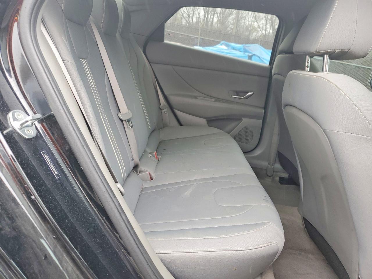 Hyundai ELANTRA Sel
