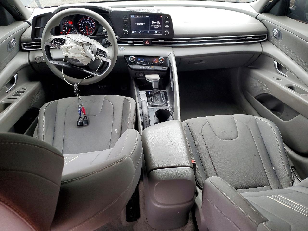 Hyundai ELANTRA Sel