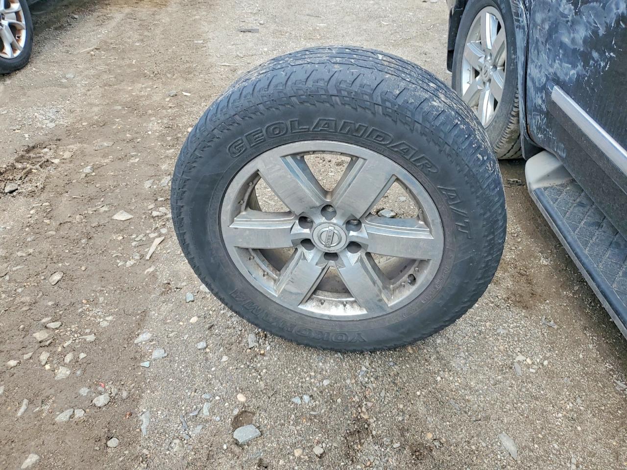 Nissan Armada Platinum