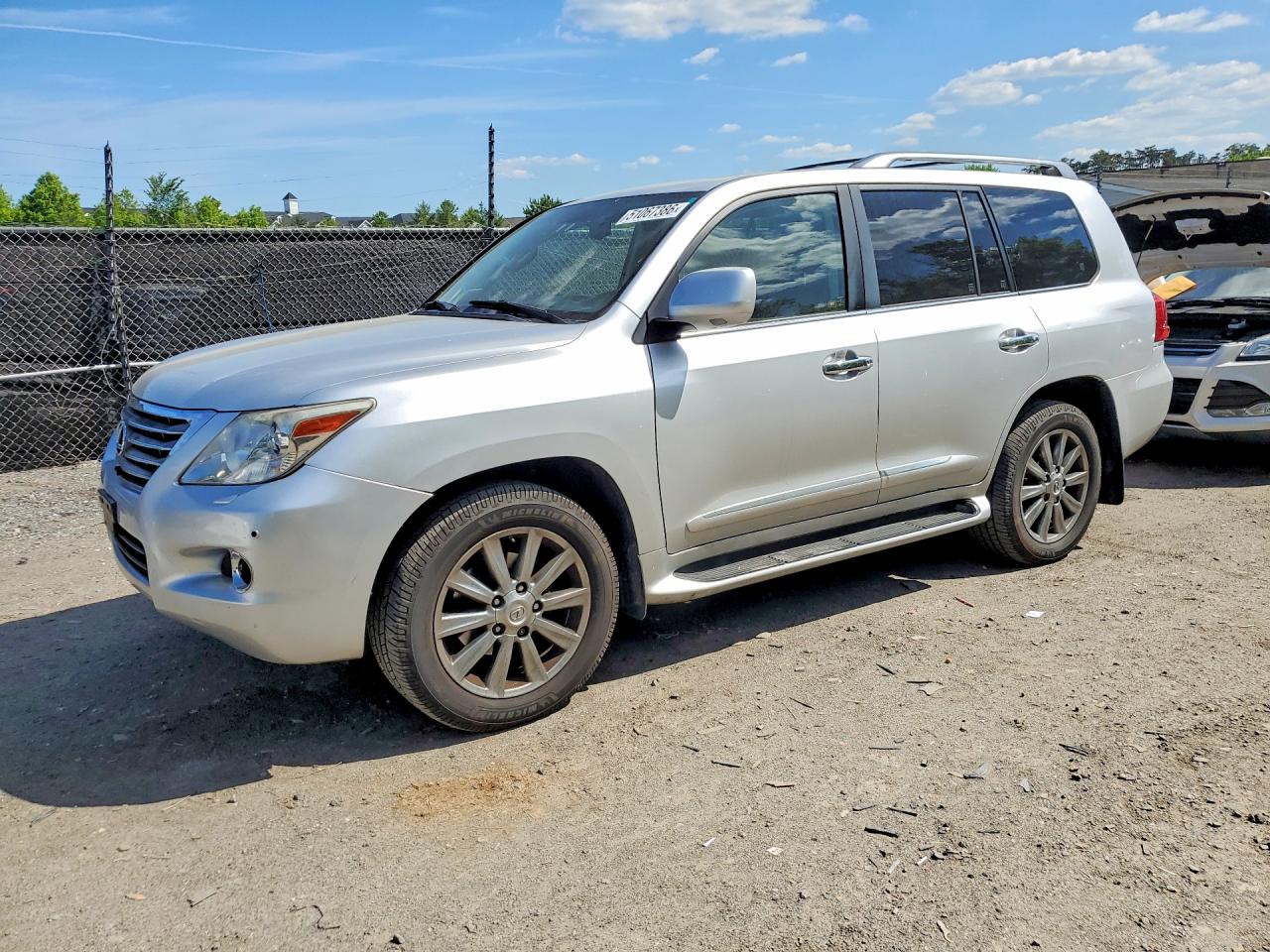 Salvage Lexus Lx570 Image