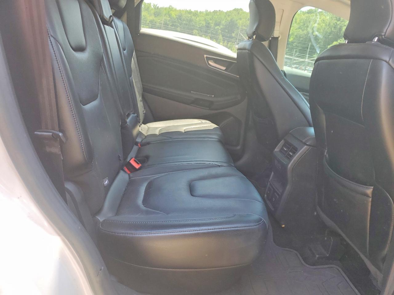 Ford Edge Titanium