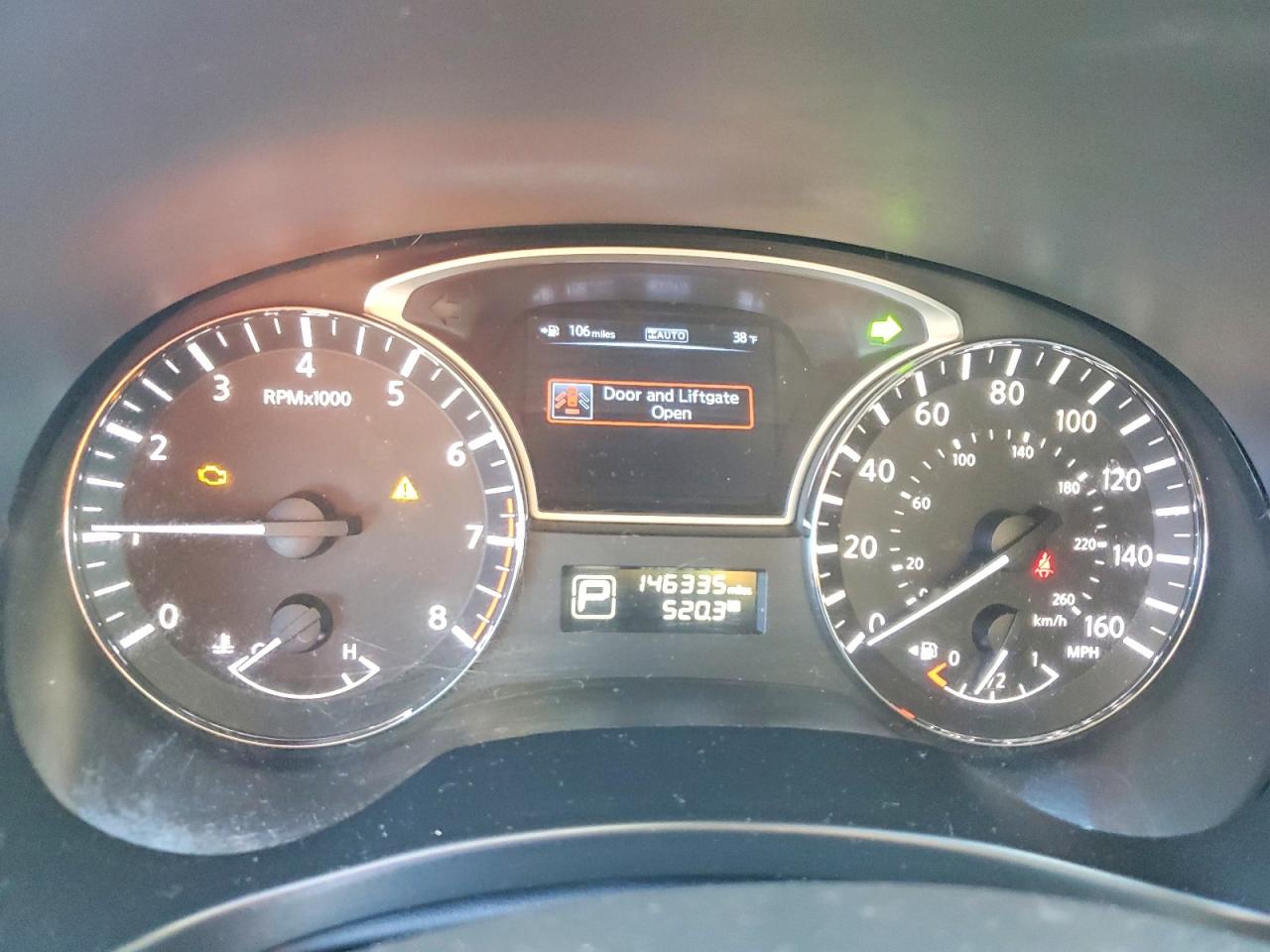 Nissan Pathfinder S