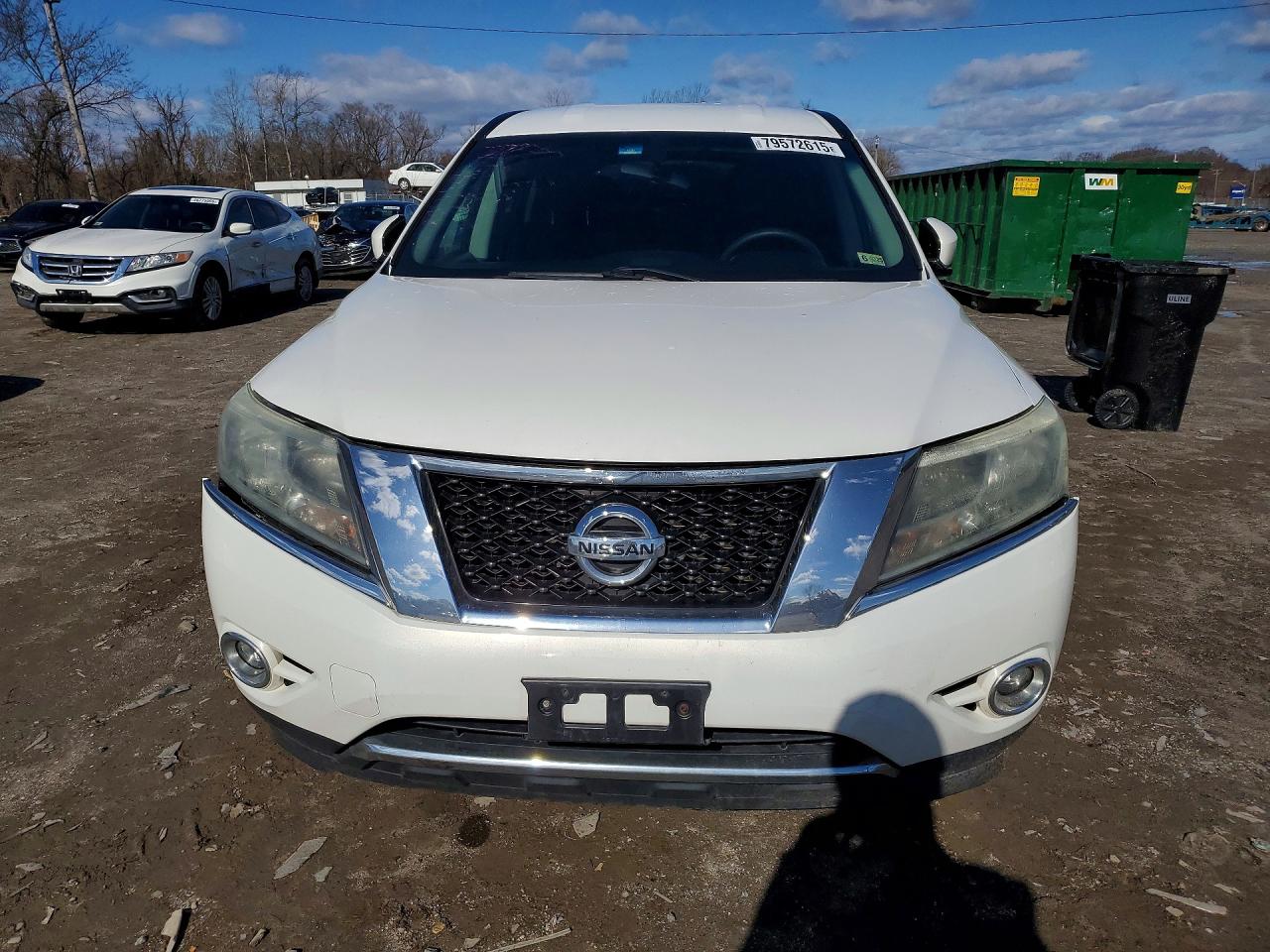 Nissan Pathfinder S