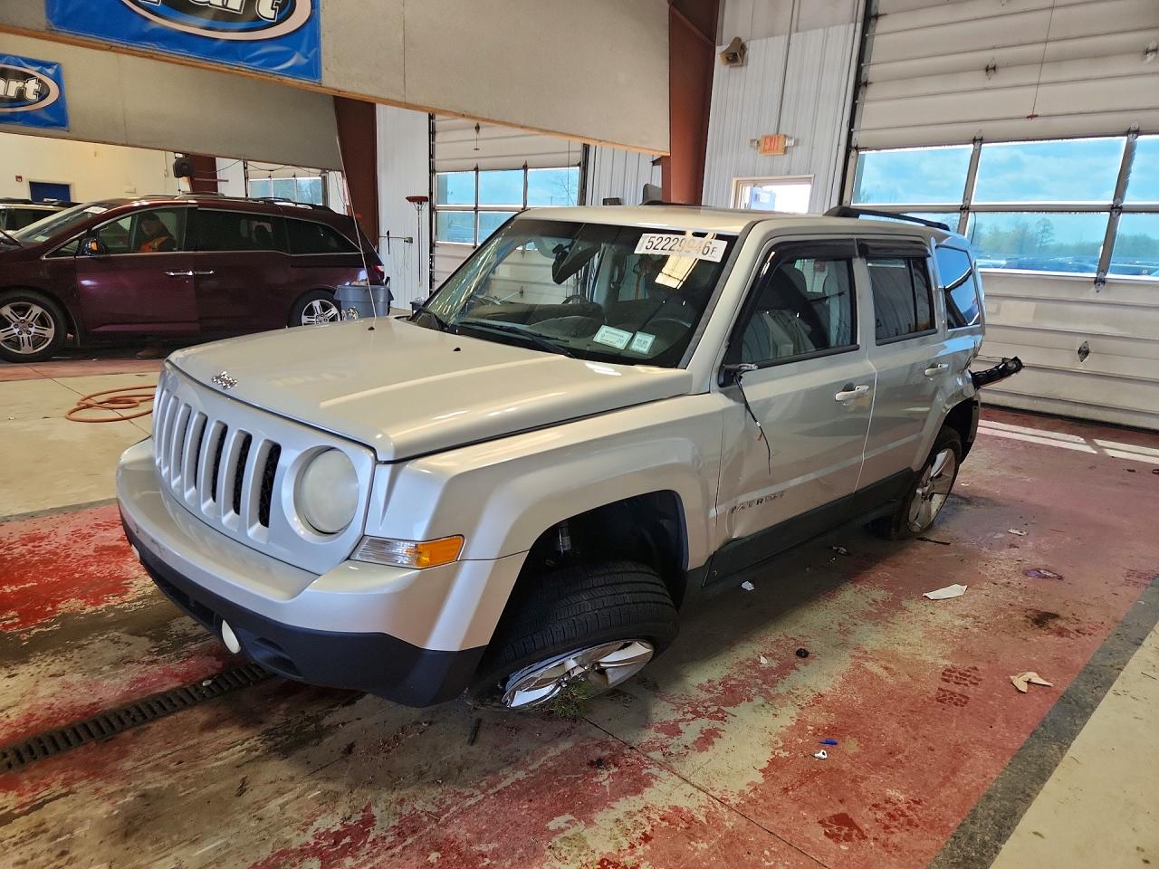 Salvage Jeep Patriot Image