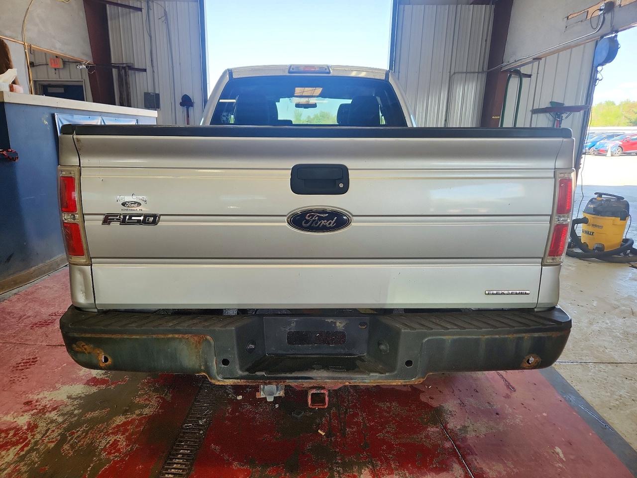Ford F-150 Super Cab