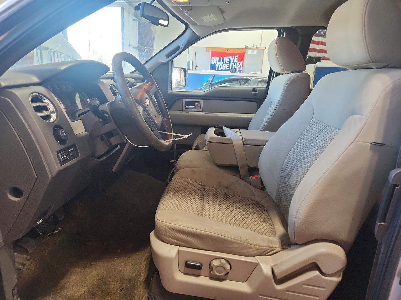 Ford F-150 Super Cab
