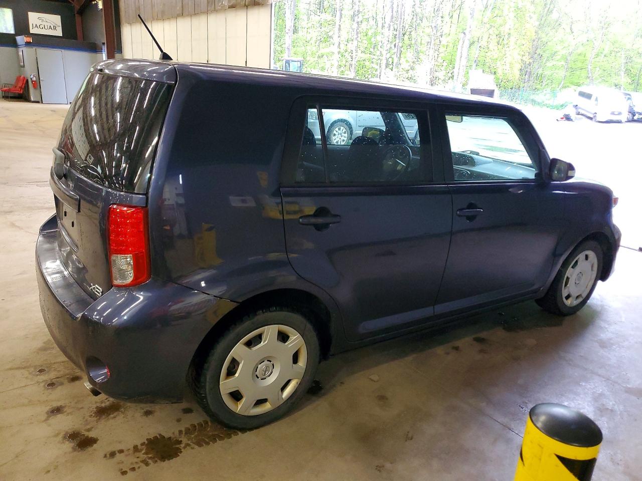 Scion xB Base