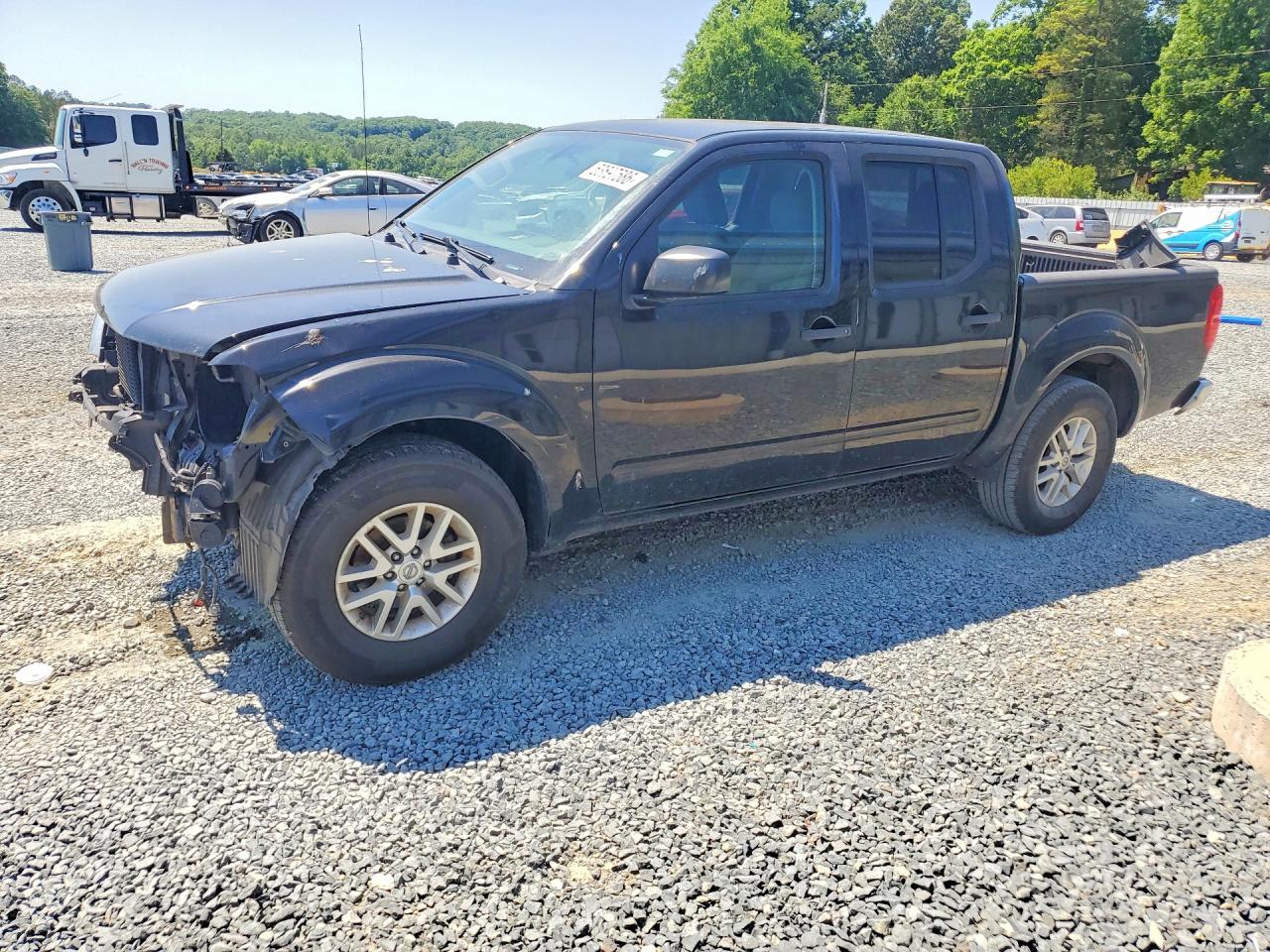 Salvage Nissan Frontier Image
