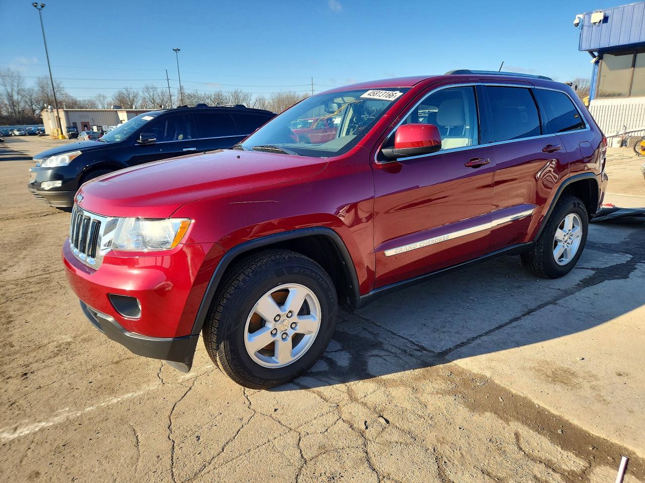 Salvage Jeep Cherokee Image