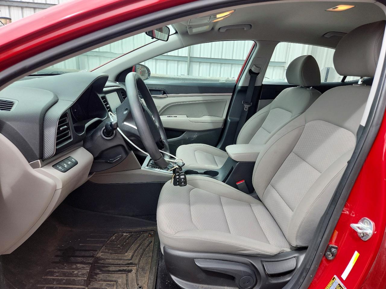 Hyundai ELANTRA Sel