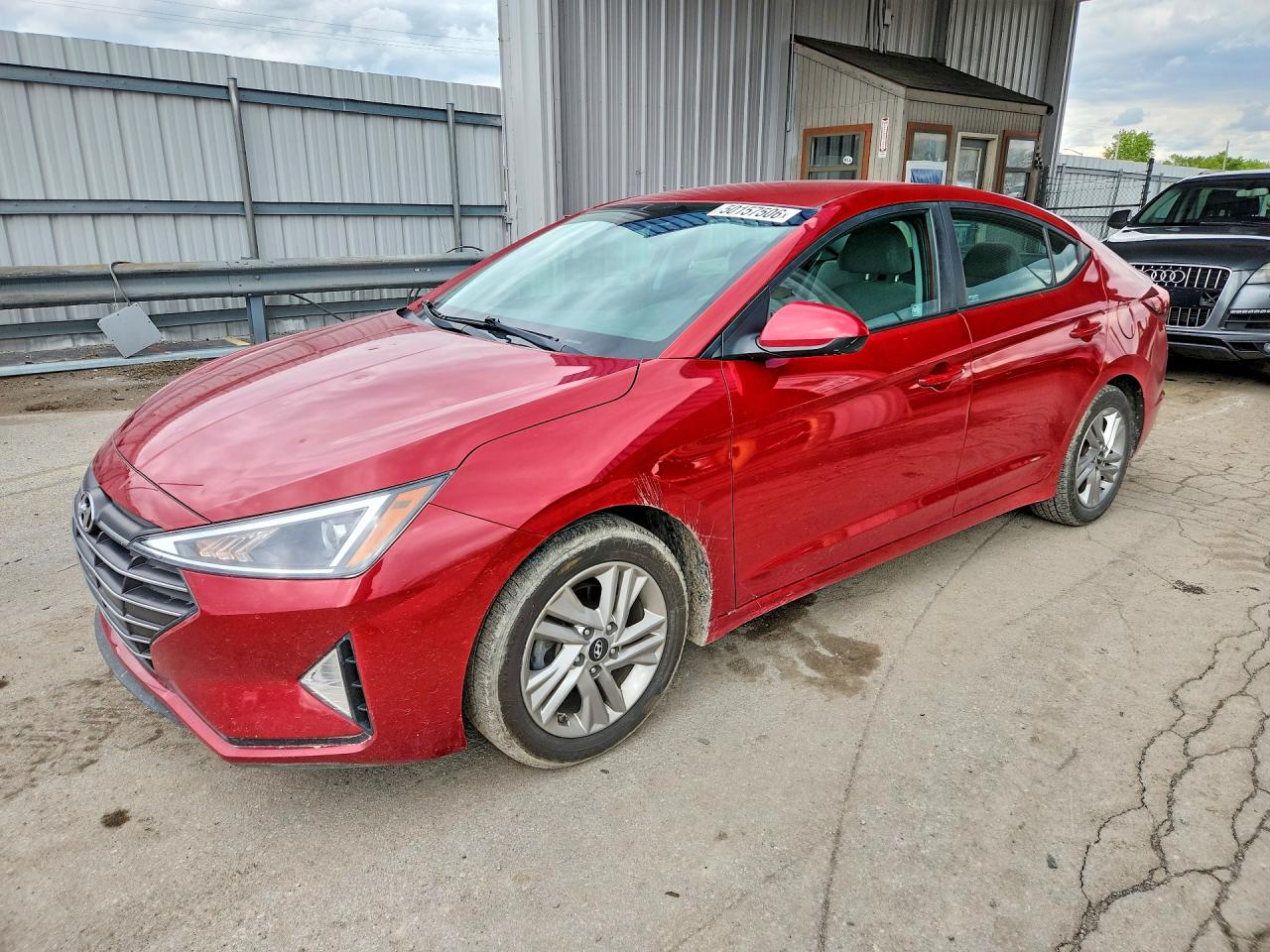 Salvage Hyundai ELANTRA Image