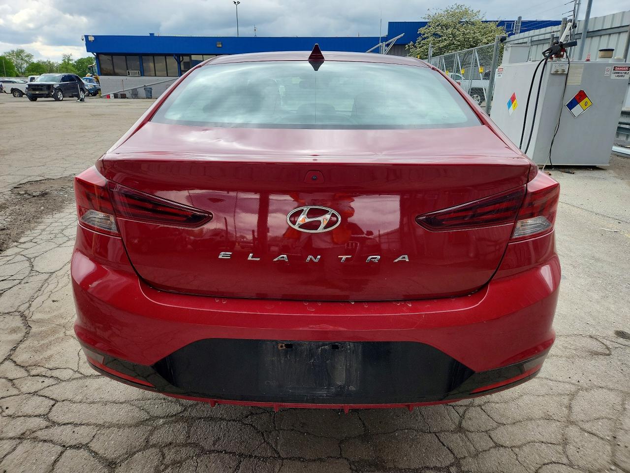 Hyundai ELANTRA Sel