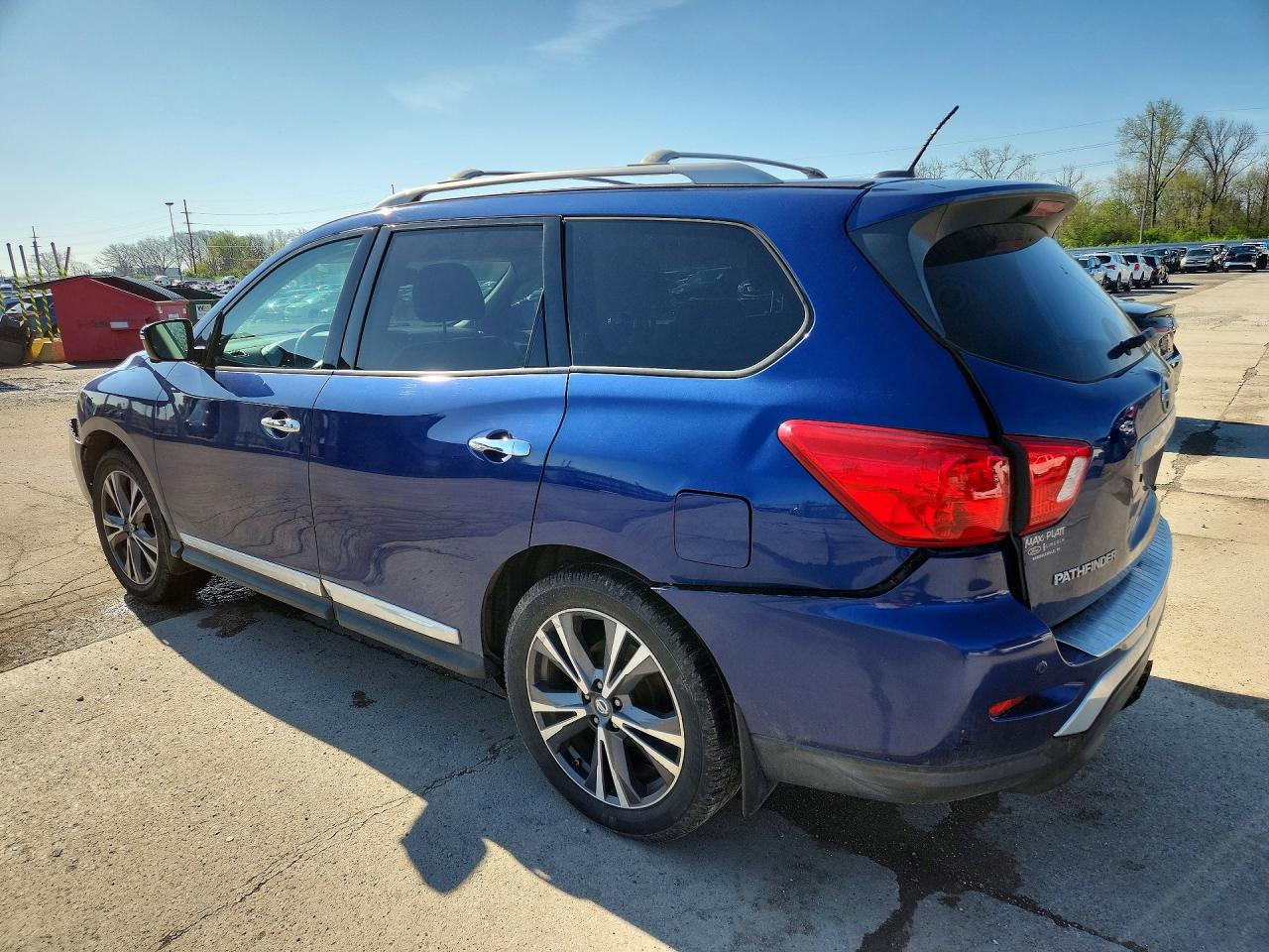 Nissan Pathfinder Platinum